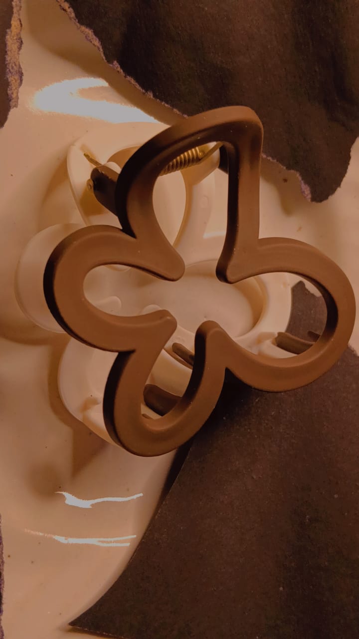 Butterfly Charm Matte Hair Claw Clip - Image 2