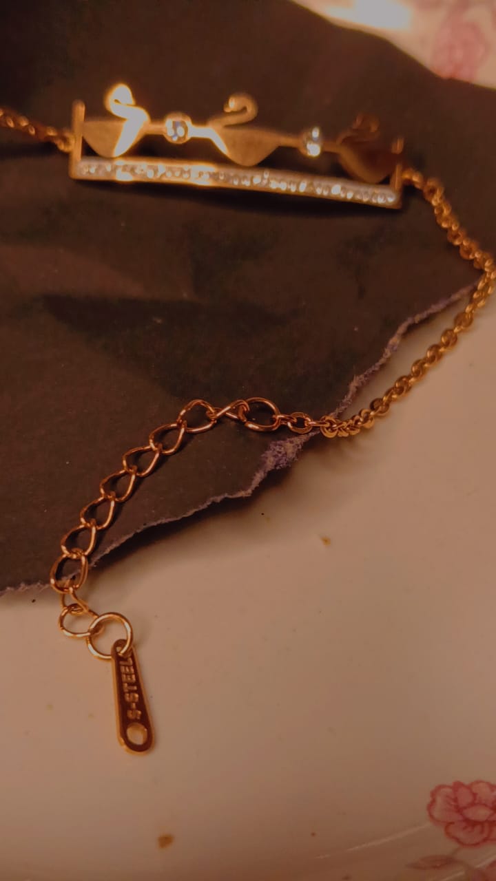 Elegant Triple Swan Charm Bracelet Rose Gold - Image 3