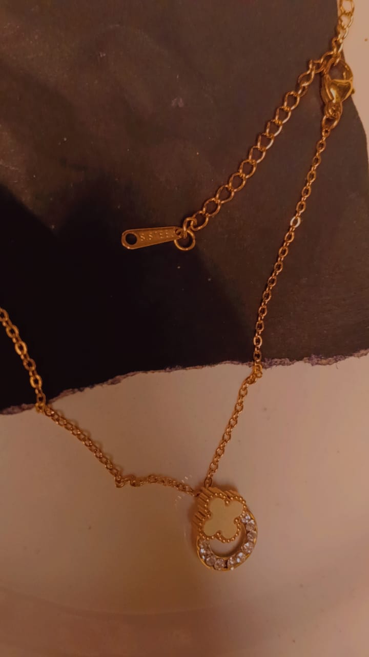 Elegant Clover and Circle Crystal Necklace - Image 2