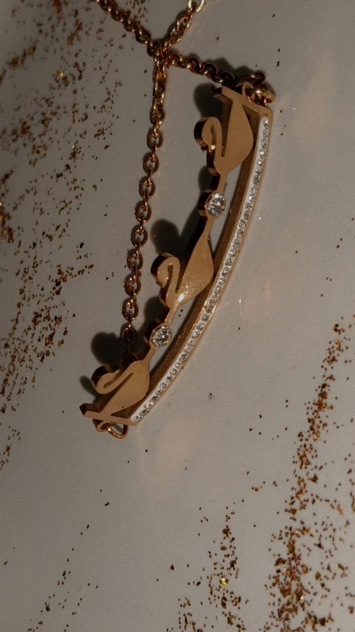 Elegant Triple Swan Charm Bracelet Rose Gold - Image 4