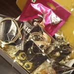 Elegant pearlith accessory hamper